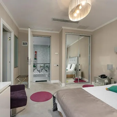 Boutique Arte Hotel